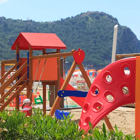 Resort Xperia Saray